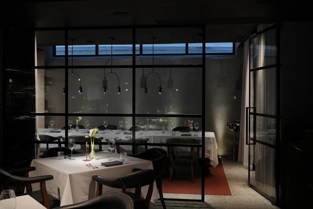 The glass-partitioned Private Dining Room at Restaurant 226